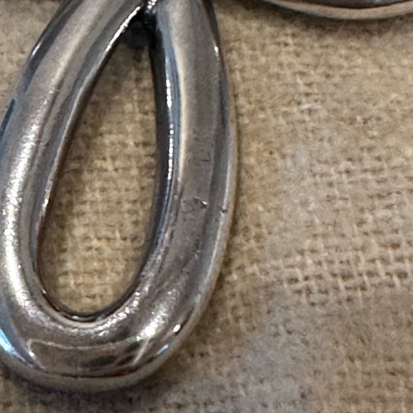 Retired James Avery Eternal Loop Cross Pendant - Picture 15 of 15